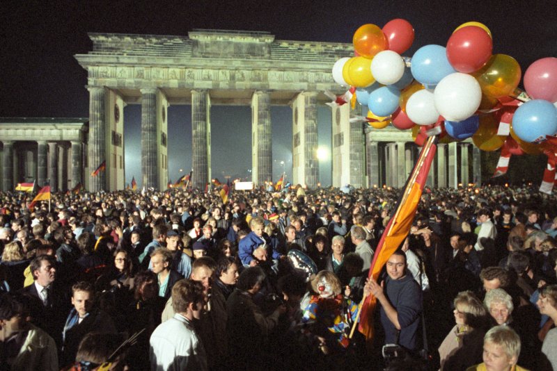 Wann War Die Wiedervereinigung Von Deutschland 30 Jahre Deutsche Einheit | Hintergrund aktuell | bpb.de