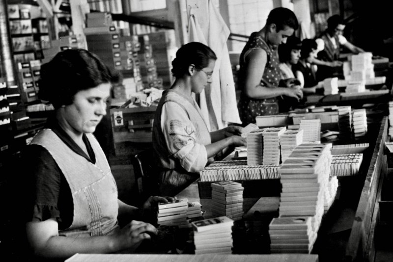 "Grundsätzlich" gleichberechtigt. Die Weimarer Republik in