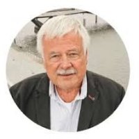 Dirk Schubert
