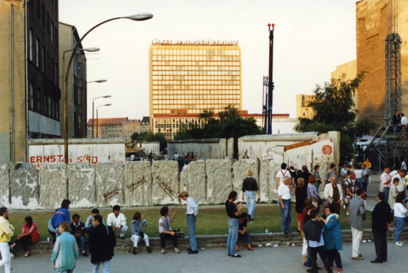 Wann Wurde Die Mauer Abgerissen Vor 30 Jahren: Abriss der Berliner Mauer | bpb.de