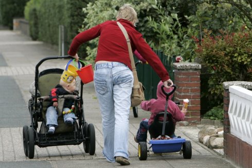 Sozialstaatskonzeptionen und Familienpolitik | Familie und Familienpolitik  | bpb.de