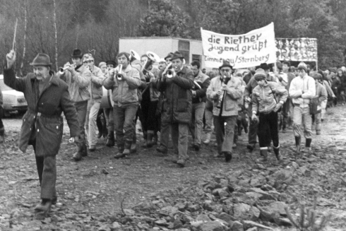 Der andere Mauerfall | Deutschland Archiv | bpb.de