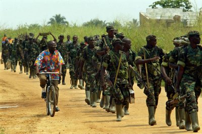2002年9月17日,第一批盧安達軍隊撤離剛果民主共和國。