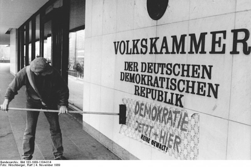 War Die Ddr Eine Demokratie Die 10. Volkskammer der DDR – Schule der (repräsentativen) Demokratie