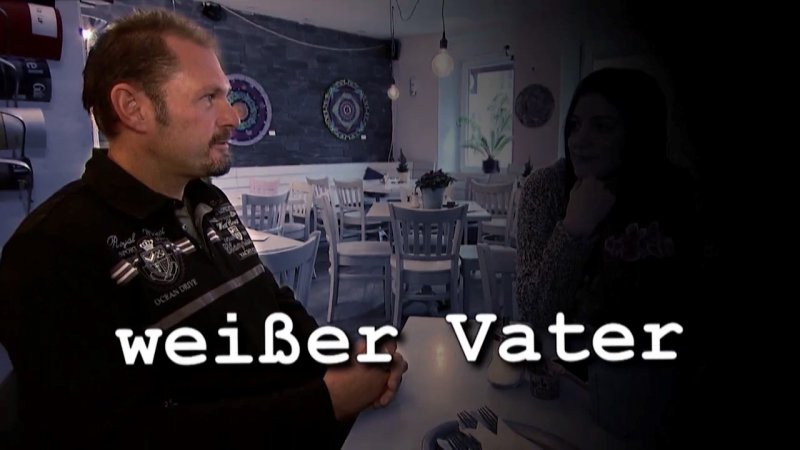 Zeit für Helden - Rassismus | Szene mit Vater und Tochter | bpb.de
