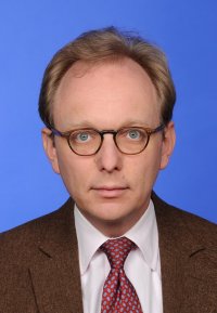Prof. Kai von Lewinski