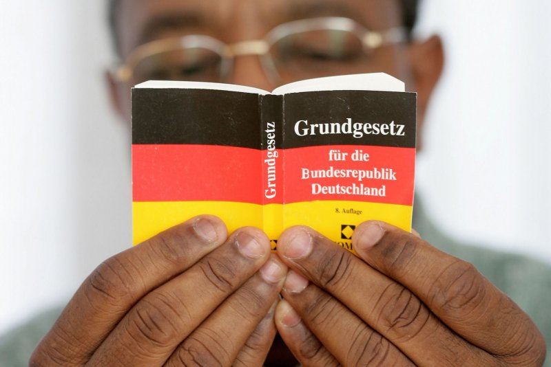 Politische Partizipation von Migrantinnen und Migranten | bpb.de