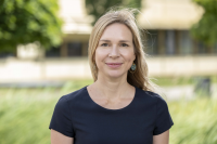 Nina Kolleck